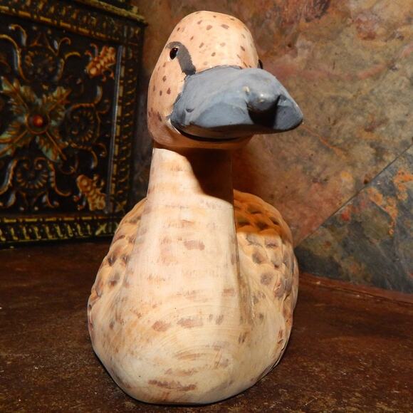 Beautiful Carved Burned & Painted Unmarked Wood Duck  Sculpture - Picture 4 of 12